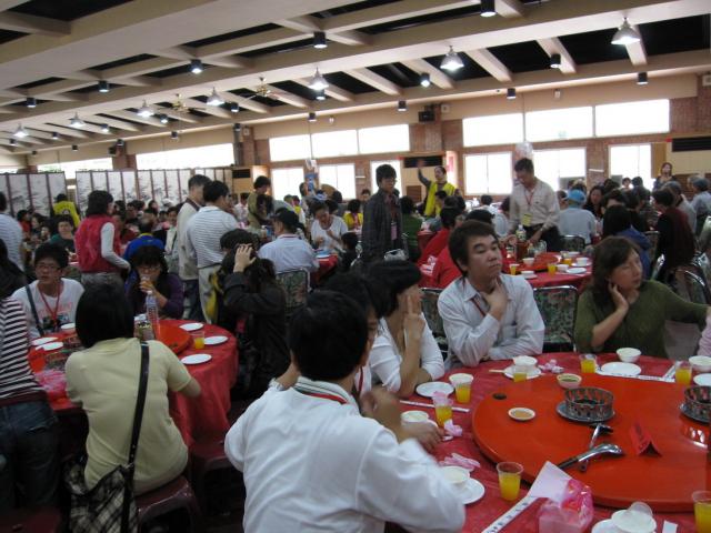 中午在水牛城用餐實況