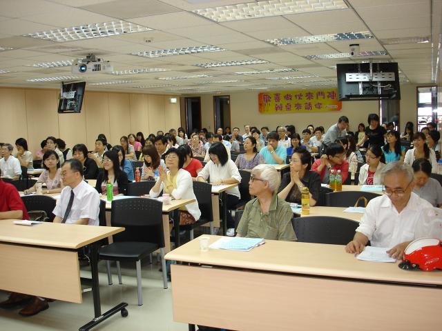 目前台北縣藥師公會所舉辦的持續教育非常的熱門