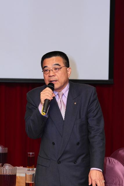 台灣醫療品質促進聯盟連瑞猛理事長蒞臨大會並給予指導，連理事長希望藥師公會幹部們能看的遠，走在時代的前端，不應劃地自限